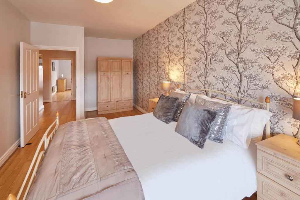 Host & Stay - Seal Watch Apartment room 3